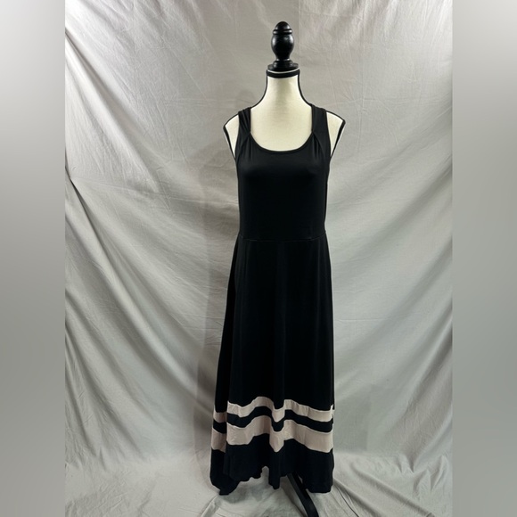 Two Tone Color Cross Back A-Line Dress Black - Picture 5 of 7